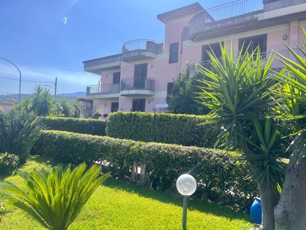 appartamento in vendita a Mascali in zona Fondachello