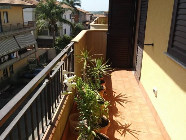 intera palazzina in vendita a Mascali