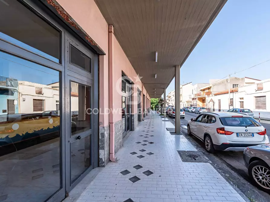 locale commerciale in vendita a Mascali in zona Fondachello