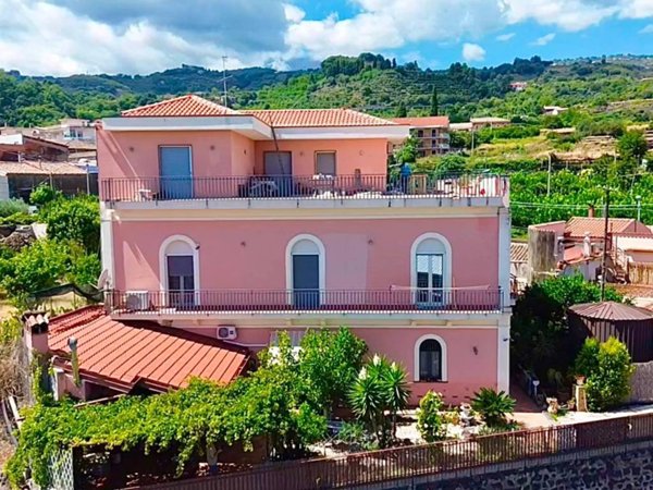 casa indipendente in vendita a Mascali in zona Nunziata