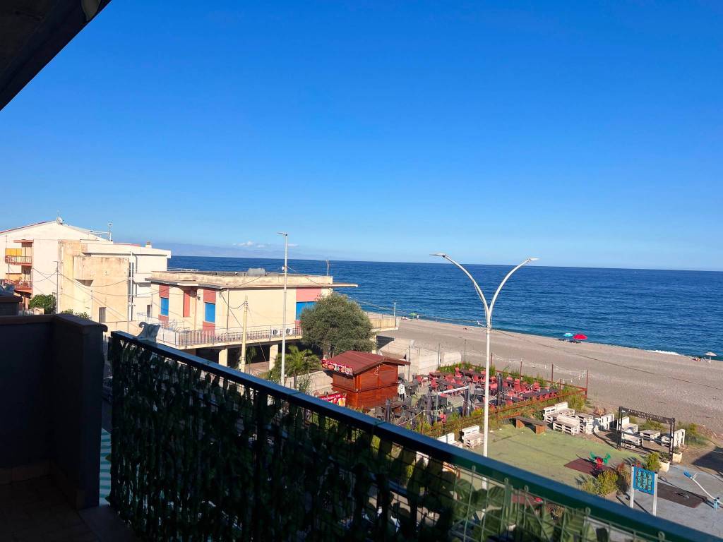 appartamento in vendita a Mascali in zona Fondachello