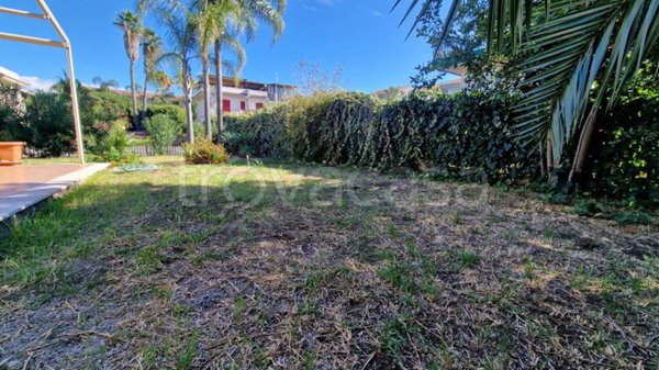 casa indipendente in vendita a Mascali in zona Fondachello