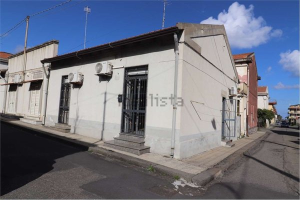 casa indipendente in vendita a Mascali