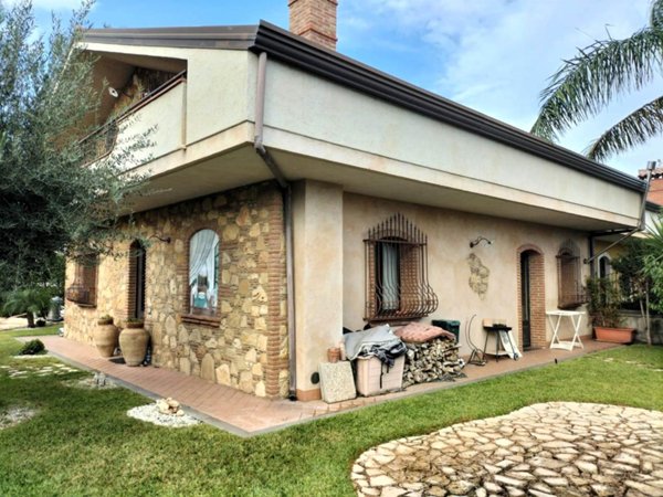 casa indipendente in vendita a Mascali