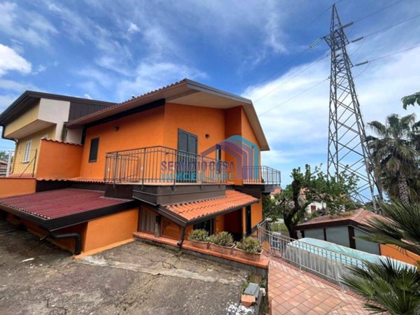 casa indipendente in vendita a Mascali