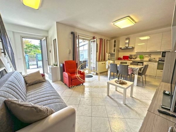 casa indipendente in vendita a Mascali