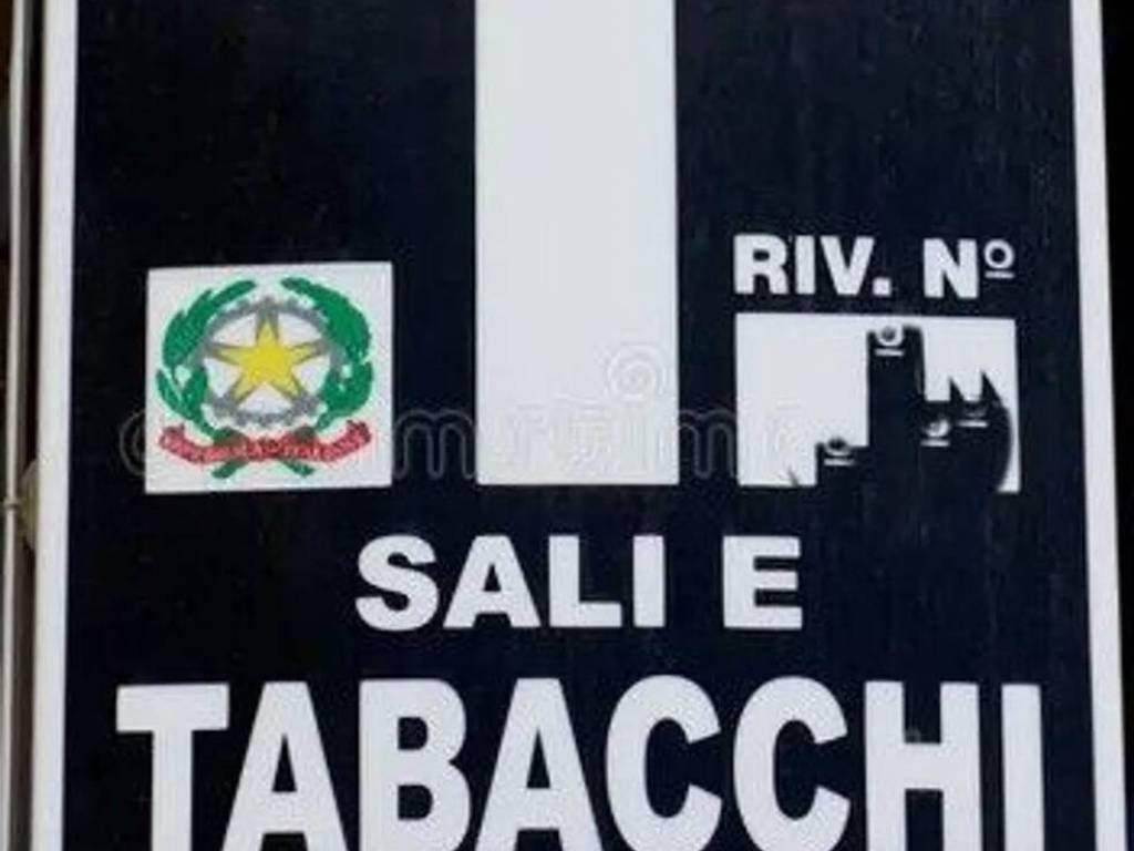 negozio in vendita a Mascali