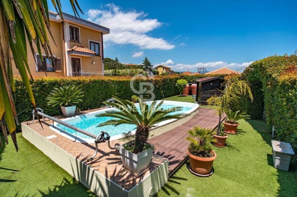 casa indipendente in vendita a Mascali