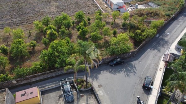 negozio in vendita a Mascali in zona Fondachello