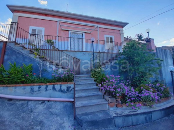 casa indipendente in vendita a Mascali in zona Santa Venera