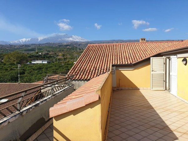 appartamento in vendita a Mascali in zona Fondachello