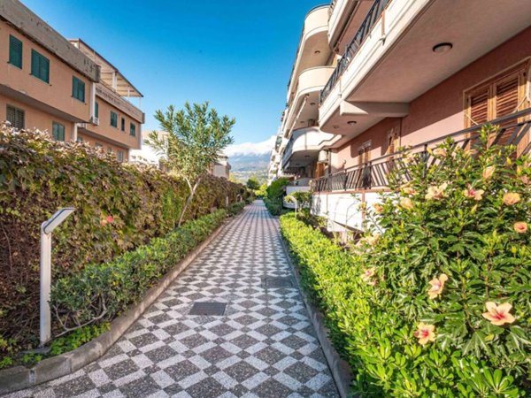 appartamento in vendita a Mascali in zona Fondachello