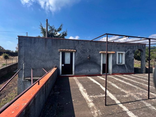 casa indipendente in vendita a Mascali in zona Montargano