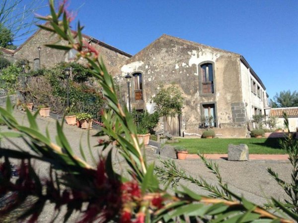 casa indipendente in vendita a Mascali in zona Puntalazzo