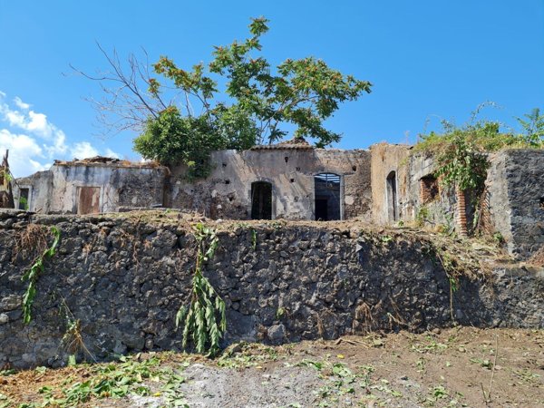 appartamento in vendita a Mascali in zona Carrabba