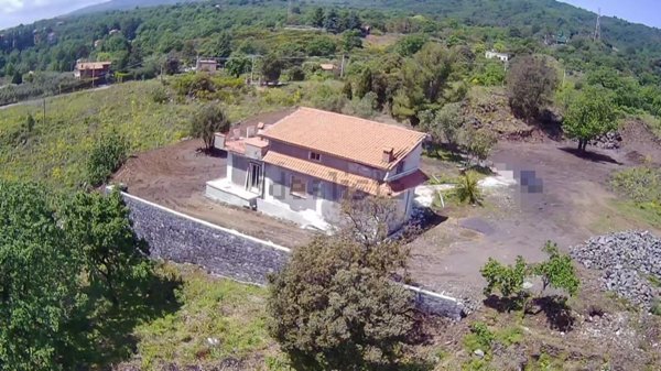 casa indipendente in vendita a Mascali