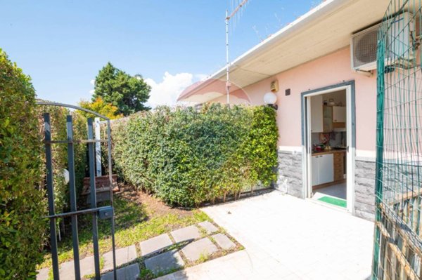 casa indipendente in vendita a Mascali in zona Fondachello
