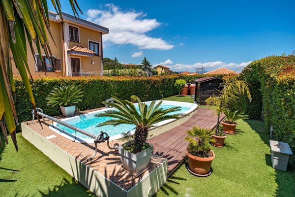 casa indipendente in vendita a Mascali