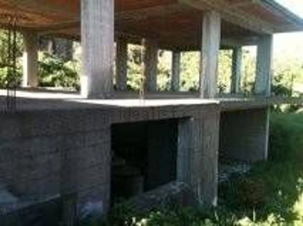 esavano in vendita a Mascali in zona Nunziata