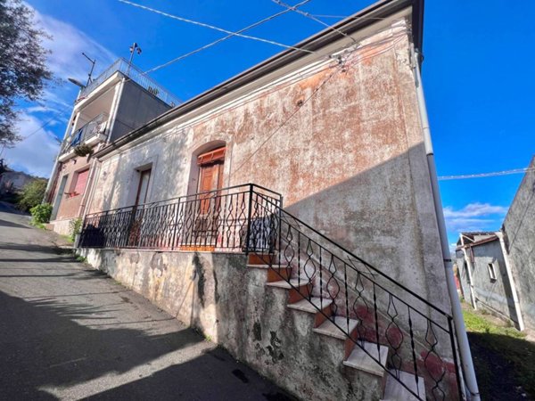 casa indipendente in vendita a Mascali in zona Santa Venera