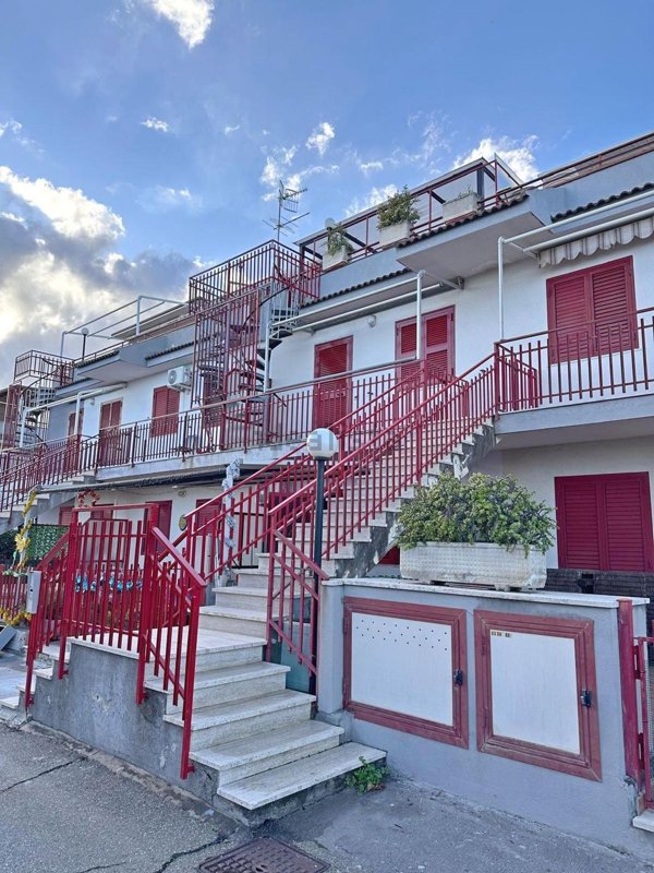 appartamento in vendita a Mascali in zona Fondachello