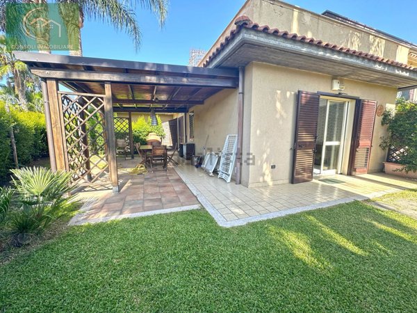 appartamento in vendita a Mascali in zona Fondachello