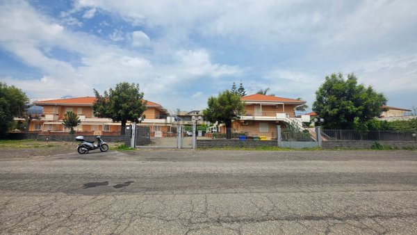 appartamento in vendita a Mascali in zona Fondachello