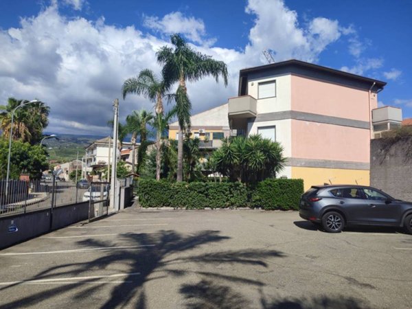 appartamento in vendita a Mascali in zona Carrabba