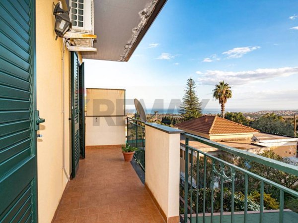 casa indipendente in vendita a Mascali in zona Sant'Antonino