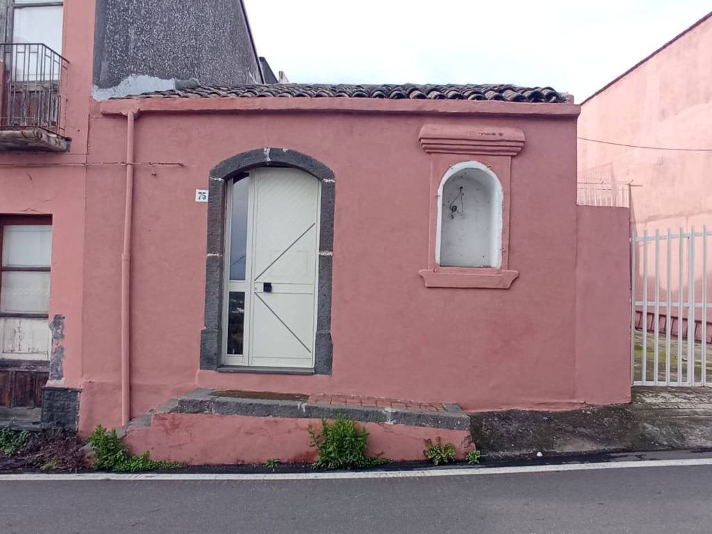 casa indipendente in vendita a Mascali in zona Santa Venera