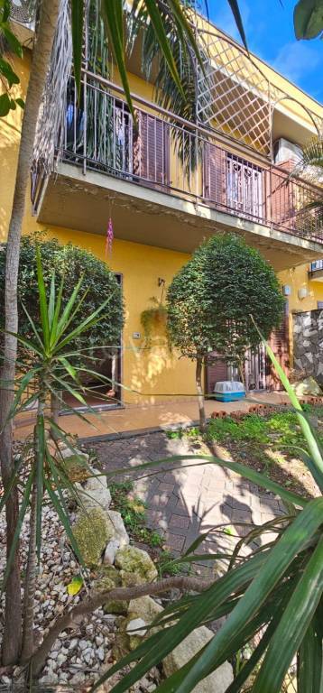 casa indipendente in vendita a Mascali in zona Fondachello