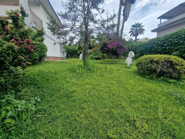 casa indipendente in vendita a Mascali in zona Fondachello