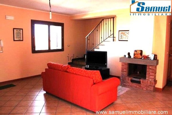 casa indipendente in vendita a Mascali in zona Puntalazzo