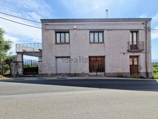 casa indipendente in vendita a Mascali in zona Santa Venera