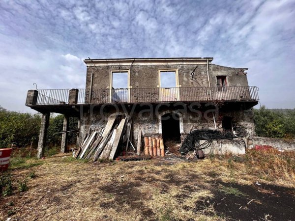 casa indipendente in vendita a Mascali in zona Nunziata