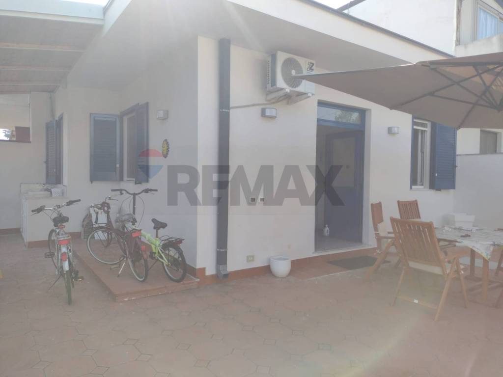 casa indipendente in vendita a Mascali in zona Fondachello
