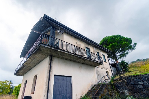 casa indipendente in vendita a Mascali in zona Montargano