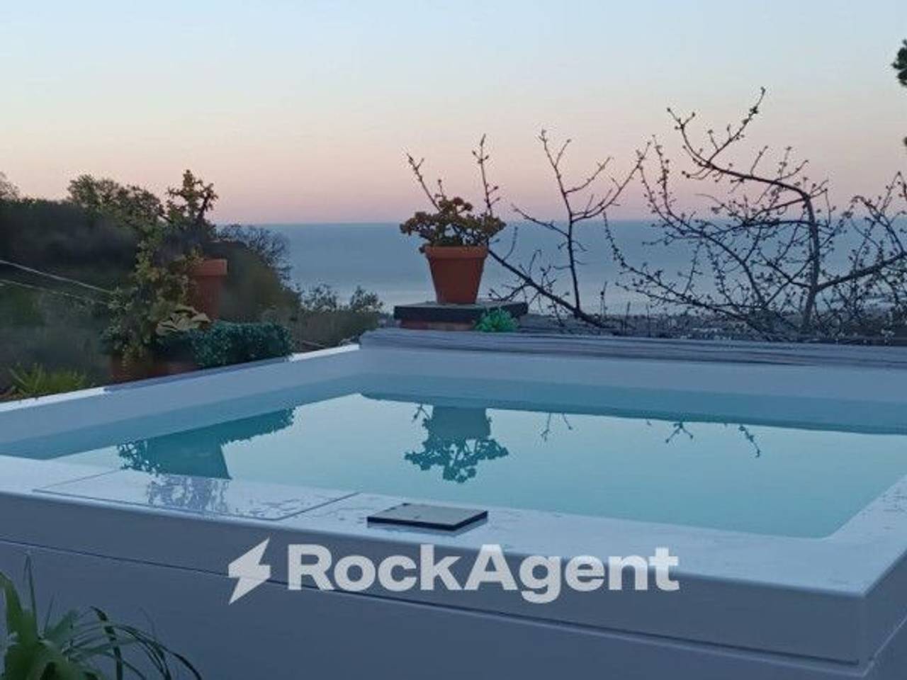 casa indipendente in vendita a Mascali in zona Puntalazzo