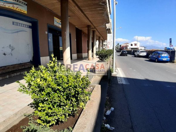 locale commerciale in vendita a Mascali