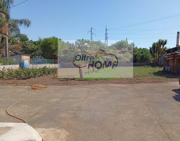 locale commerciale in vendita a Mascali in zona Nunziata