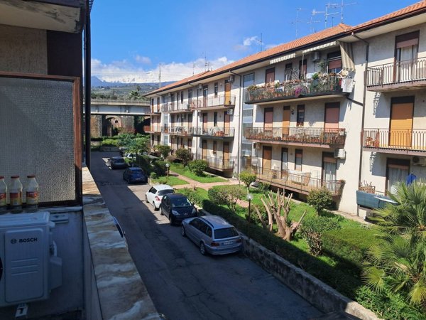 appartamento in vendita a Mascali in zona Carrabba