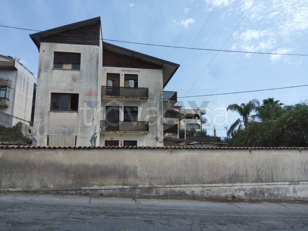 casa indipendente in vendita a Mascali in zona Fondachello