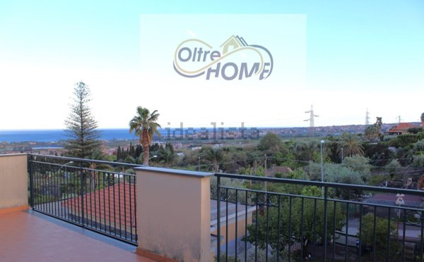 casa indipendente in vendita a Mascali in zona Sant'Antonino