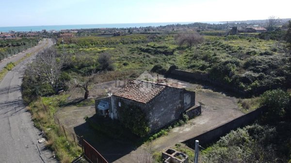 quadrivano in vendita a Mascali in zona Fondachello