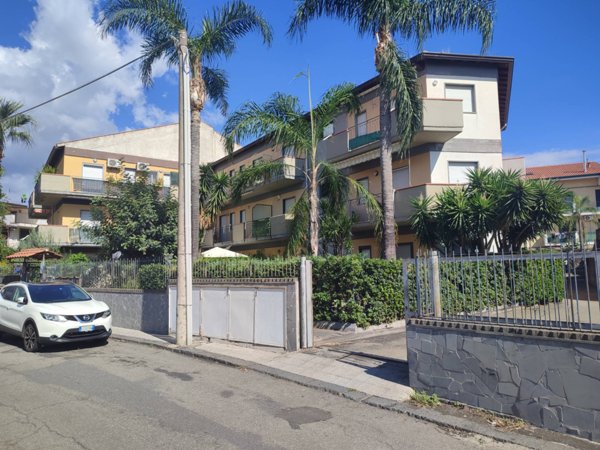 appartamento in vendita a Mascali in zona Carrabba