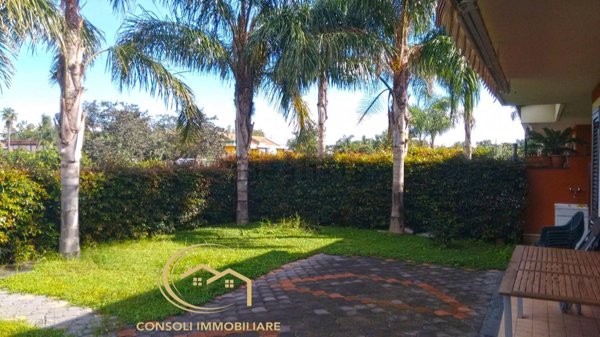 casa indipendente in vendita a Mascali in zona Fondachello