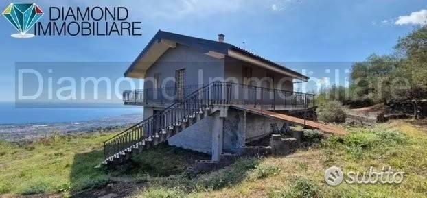casa indipendente in vendita a Mascali in zona Montargano