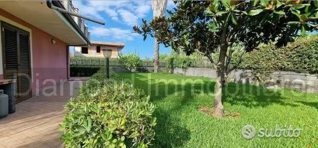 appartamento in vendita a Mascali in zona Fondachello