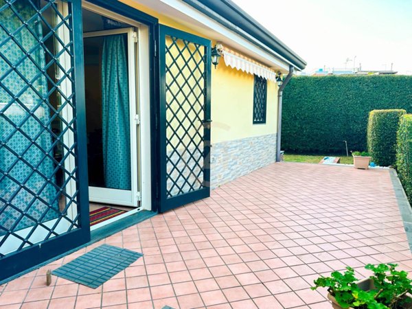 casa indipendente in vendita a Mascali in zona Fondachello