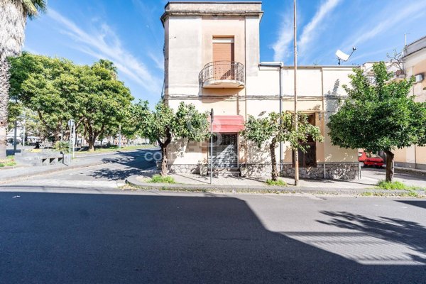 locale commerciale in vendita a Mascali